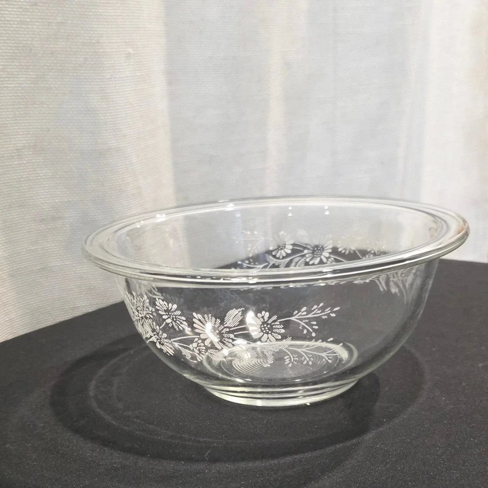 Vintage Pyrex Colonial Mist Mixing Bowl Clear Glass 1 Quart Daisy Floral Pattern